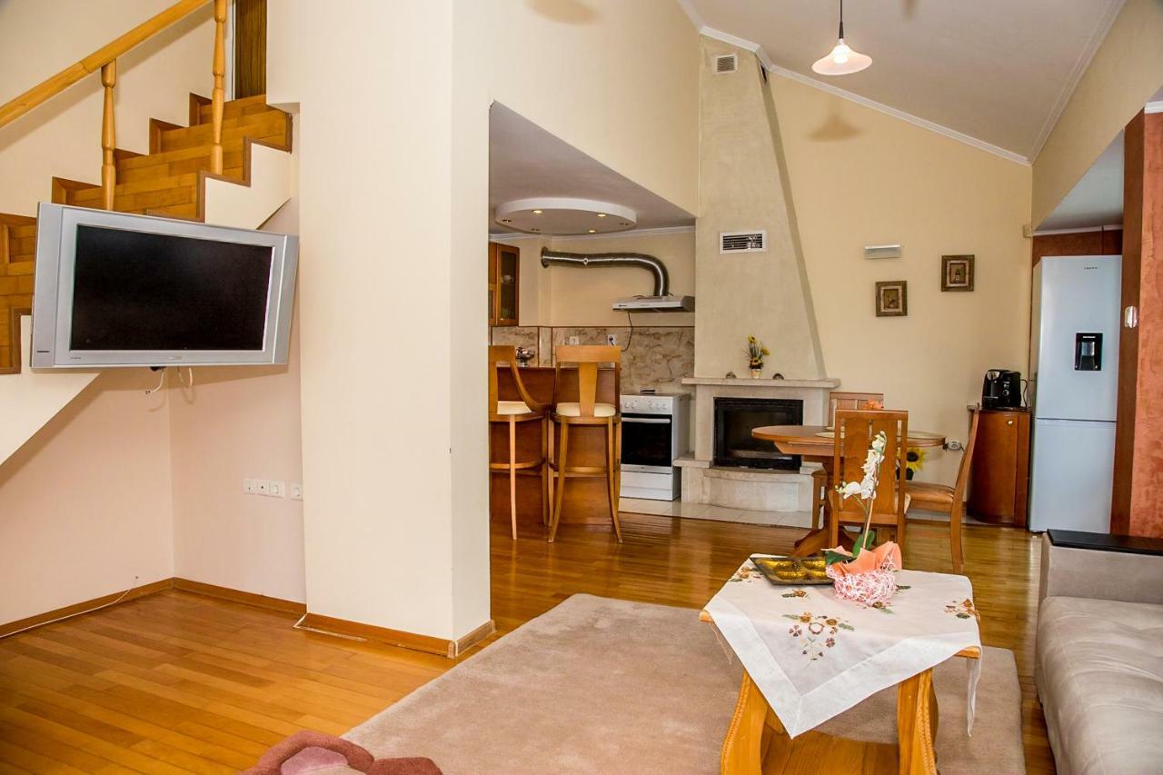 Spacious & Sunny Maisonette With Terrace Near Centre By Flаt Manаger Бургас Экстерьер фото