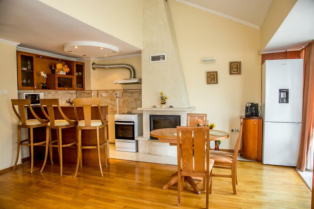 Spacious & Sunny Maisonette With Terrace Near Centre By Flаt Manаger Бургас Экстерьер фото