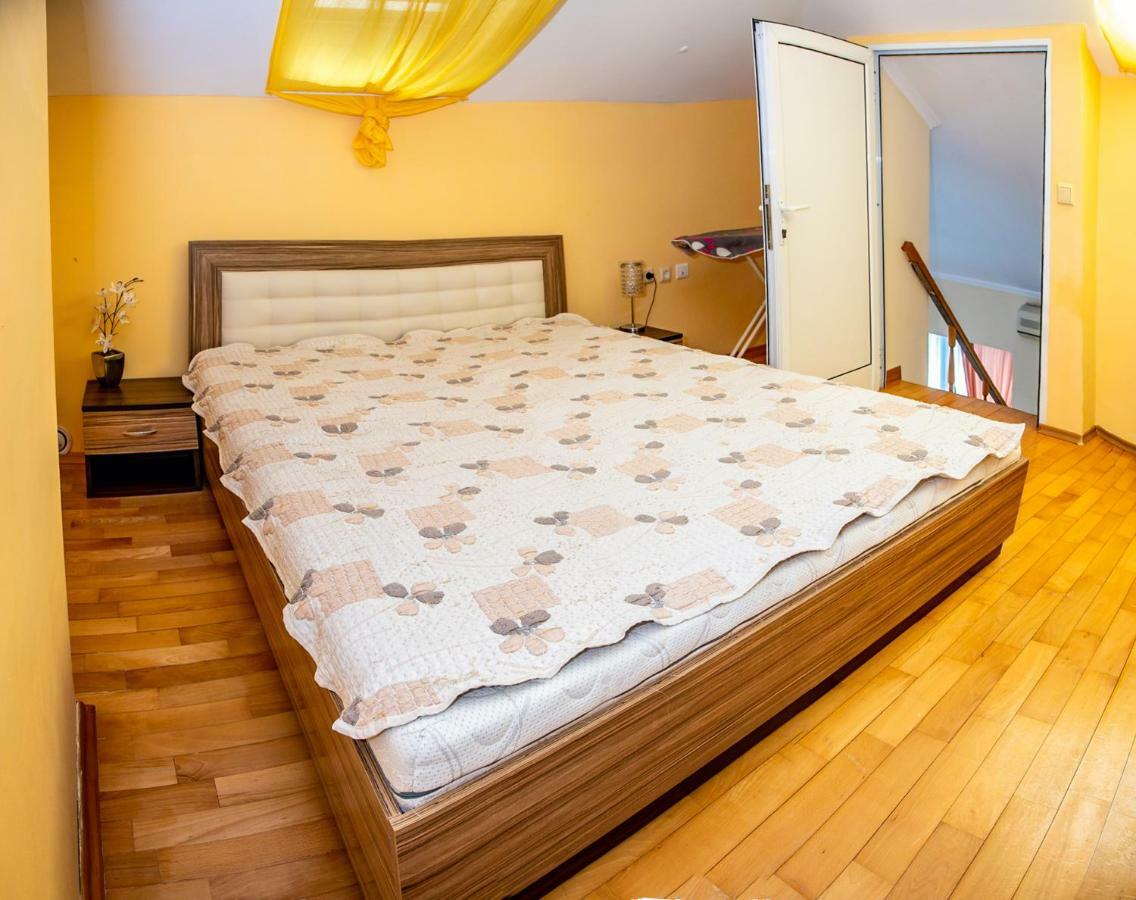 Spacious & Sunny Maisonette With Terrace Near Centre By Flаt Manаger Бургас Экстерьер фото